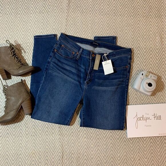 J Crew High Rise Jeggings in Medium Blue Wash - Picture 4 of 4